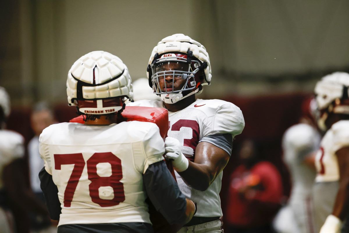 Evan Neal practice